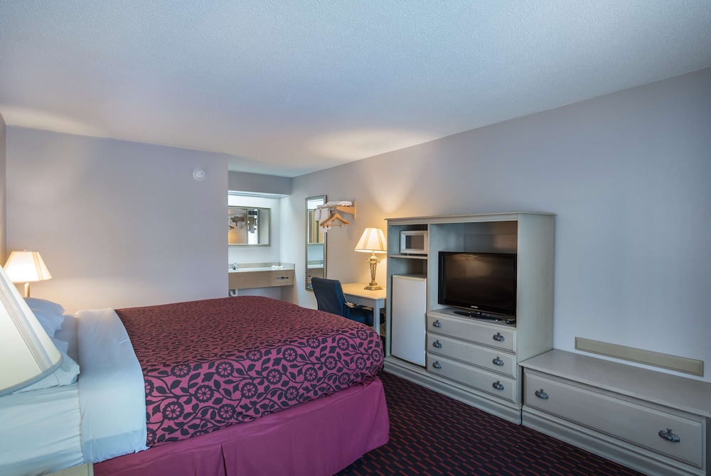Motel6 London, KY 35/52