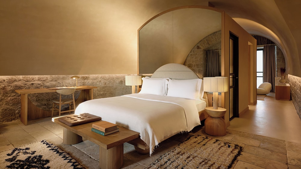جناح جونيور بسرير كينج، Mamula Island By Banyan Tree 4/4