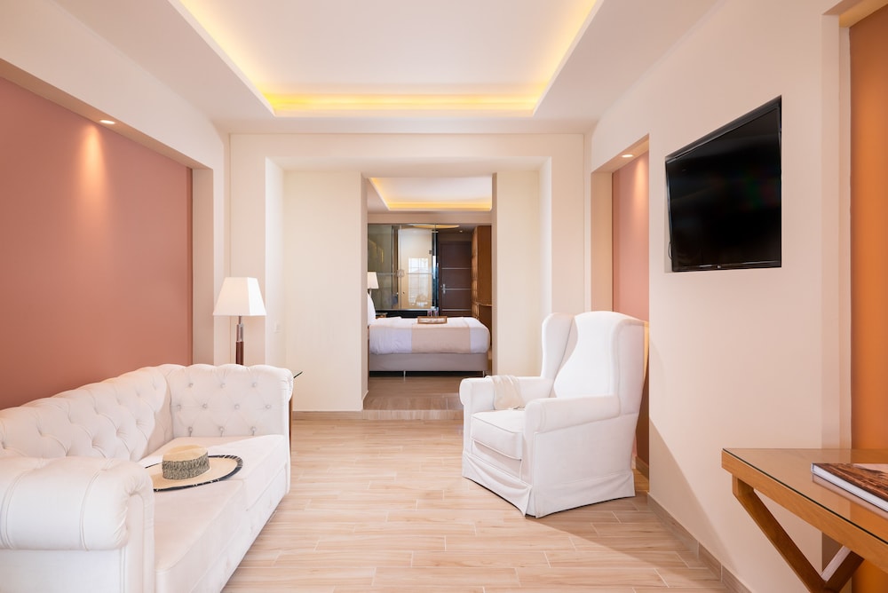 Avalon Palace Hotel by GHH 56/70