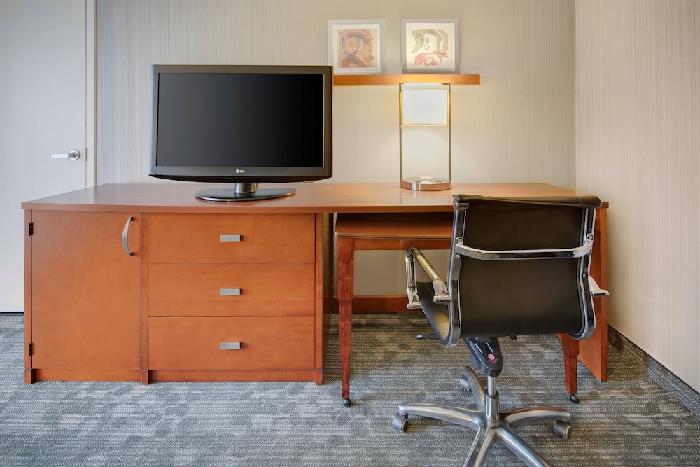 Courtyard by Marriott Southfield 43/54
