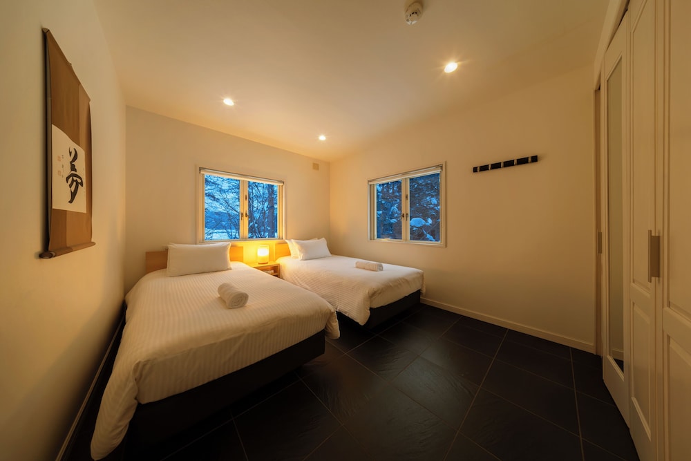 Powdersuites 14/45