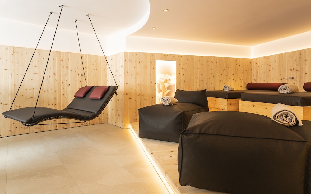 BEAUTY & SPORTHOTEL TIROLERHOF 40/50