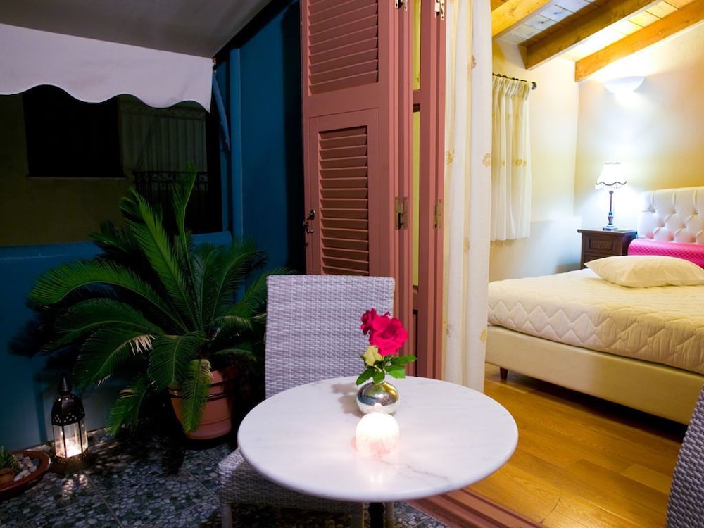 Kyveli Suites 34/50