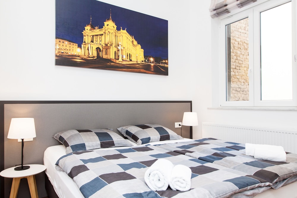 Loox Serviced Apartments Hatzova 2/33
