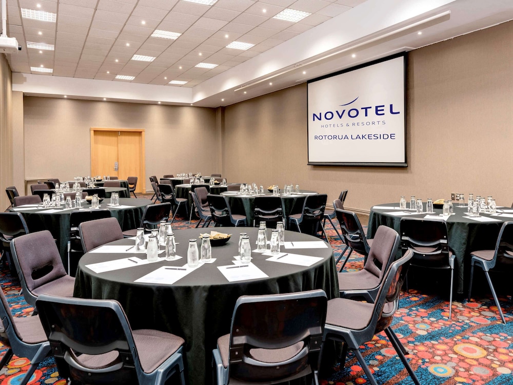 Novotel Rotorua Lakeside 60/71