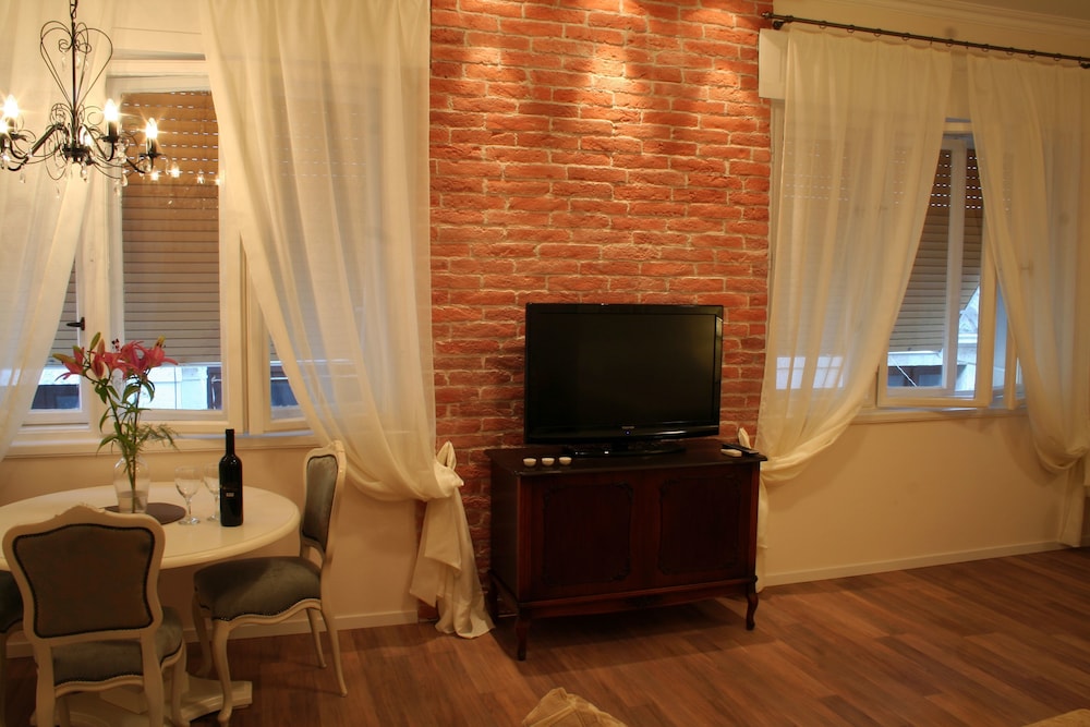 Banica Apartments & Rooms 52/63
