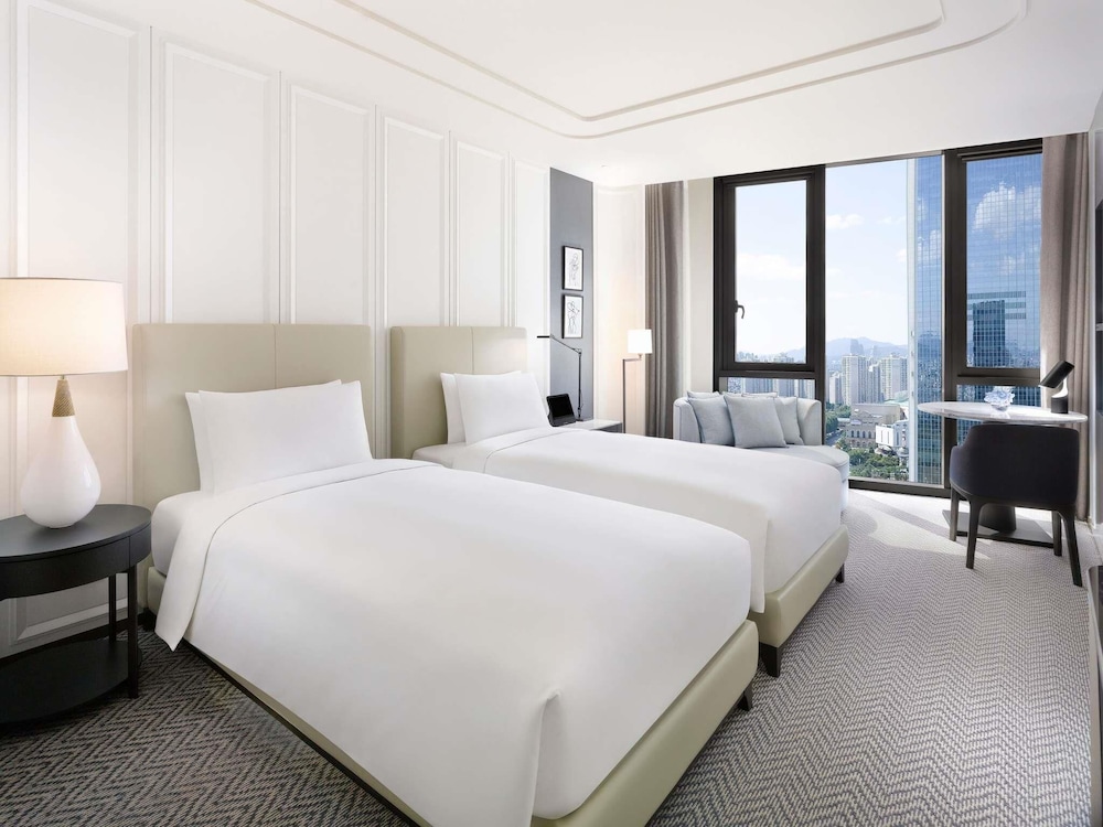 Sofitel Ambassador Seoul Hotel and Serviced Residences 24/71