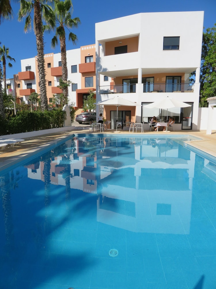 Hotel Alcaide 5/75