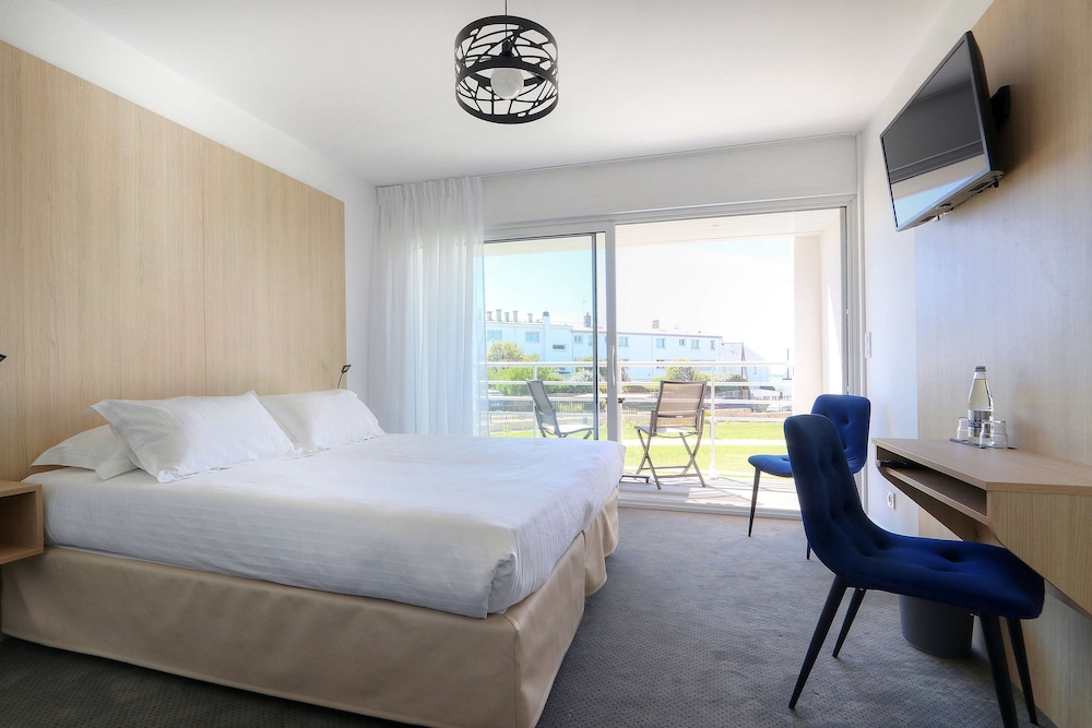 Comfort, Queen Bed, Balcony