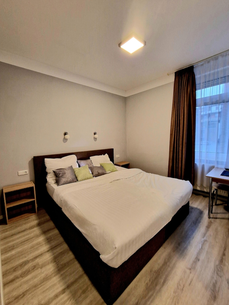 City Hotel Storch 24/59