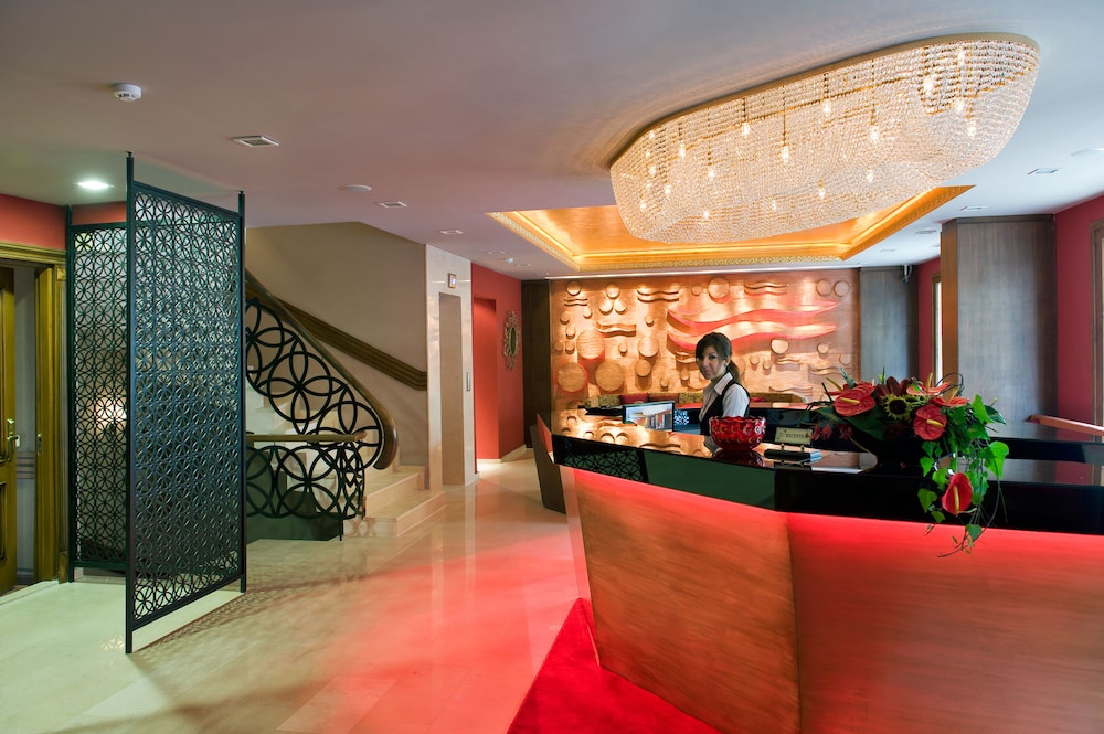 FERMAN HOTEL 12/72