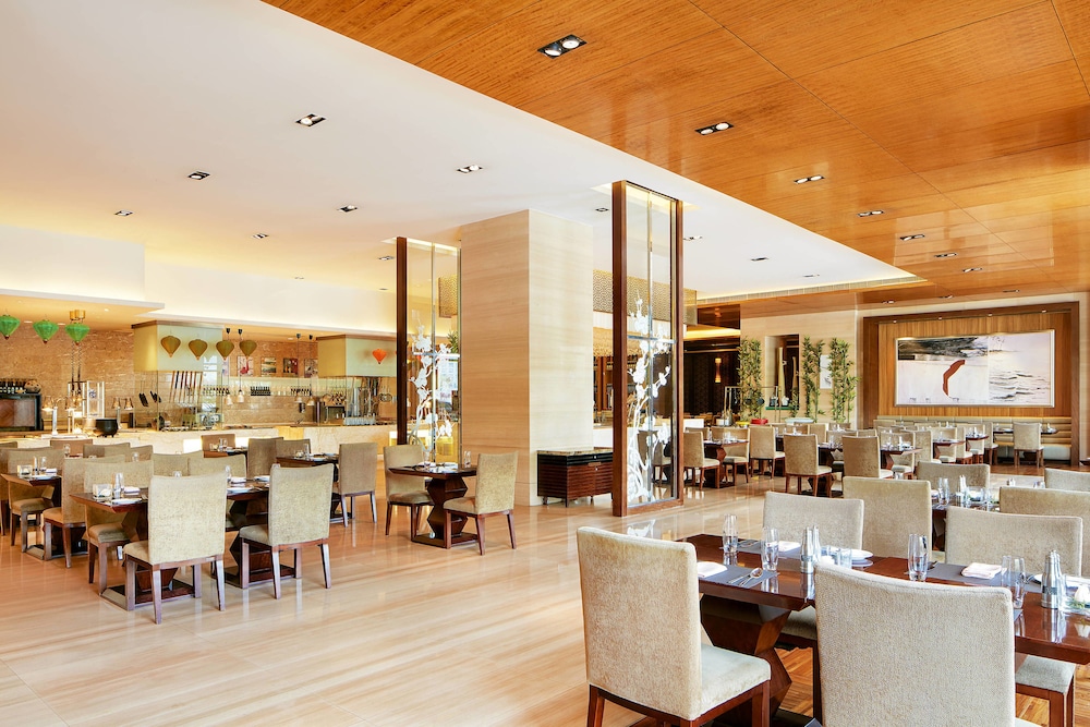 Sheraton Wuxi Binhu 35/50