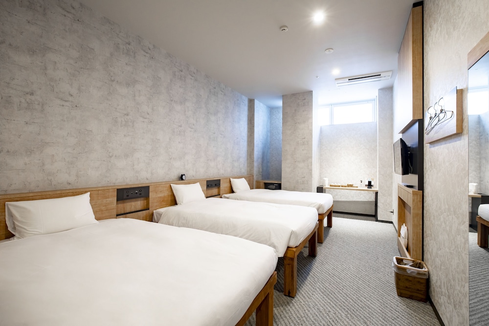 Eight Point Inn Kanazawa 8/42