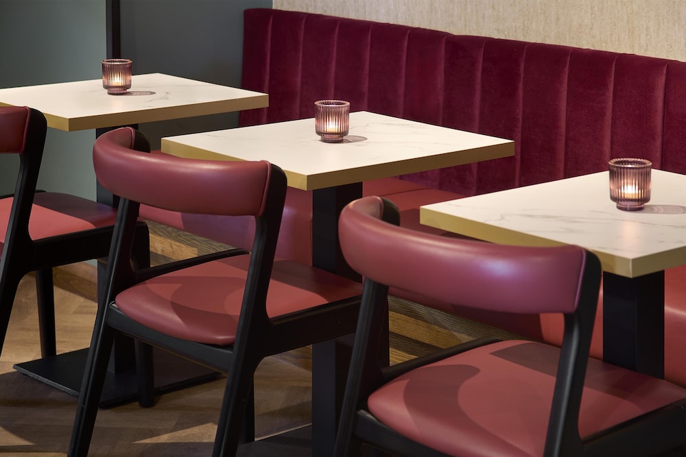 Premier Inn Llanelli Central East Hotel 29/50