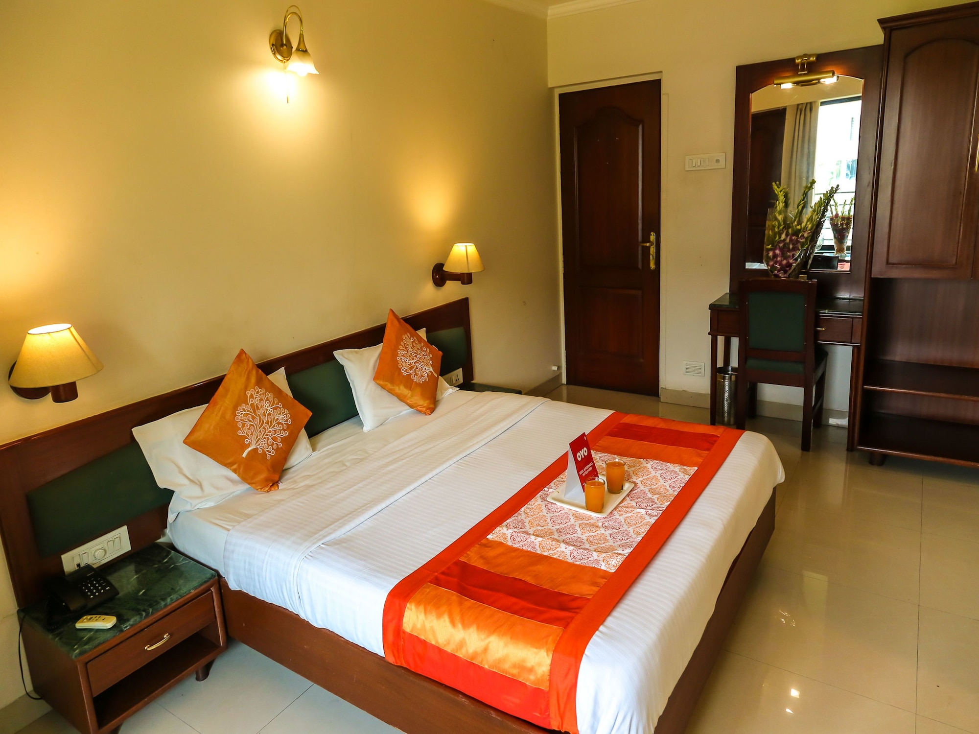 EXECUTIVE, DOUBLE BED
