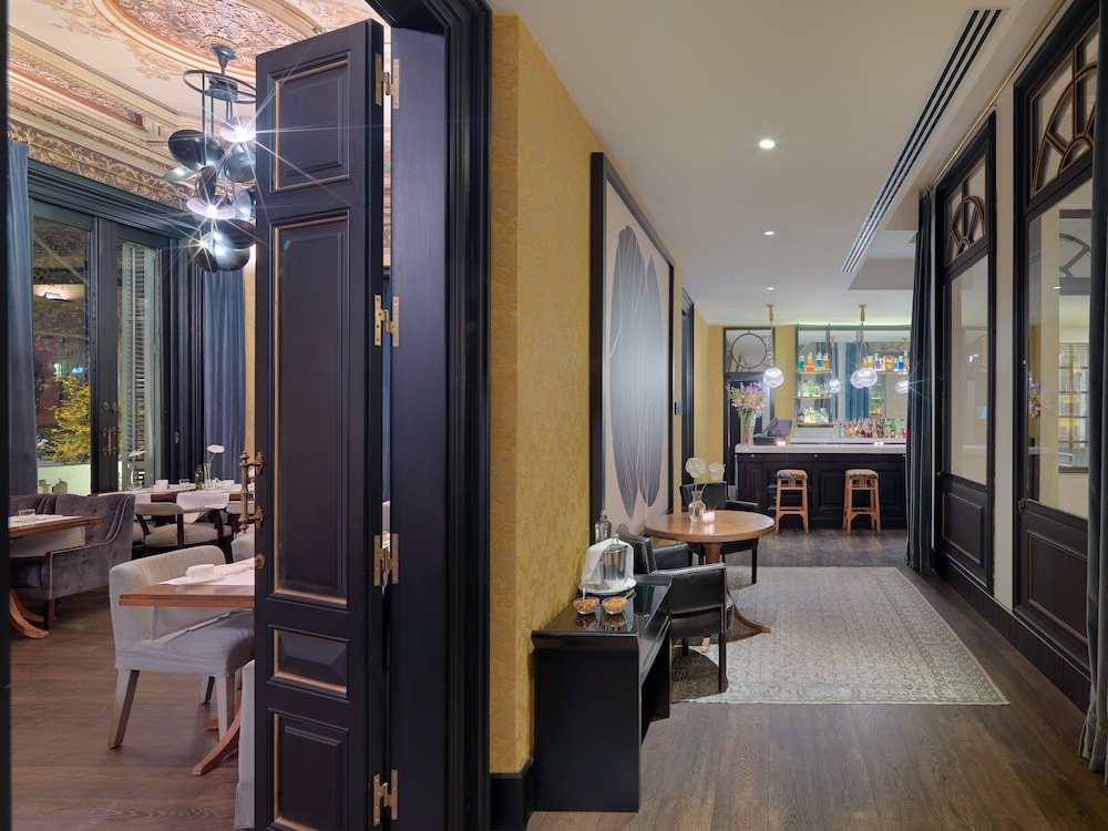 H10 Catalunya Plaza Boutique Hotel 7/73