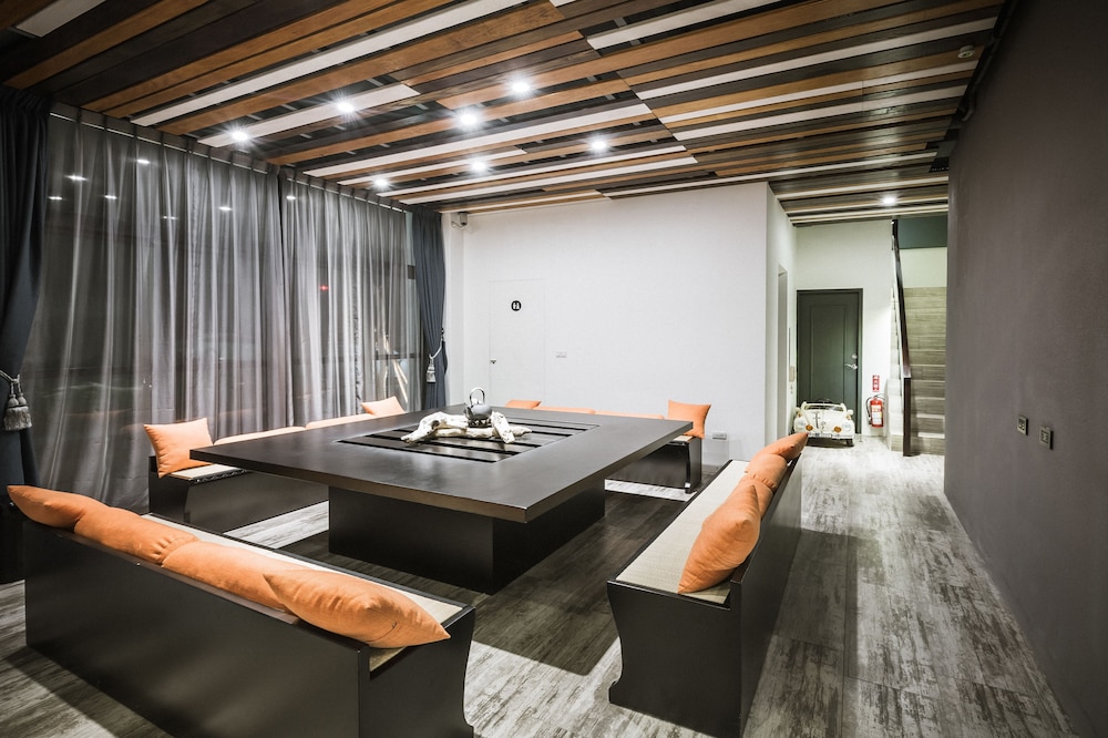 Tiin Tinn Rivershore B and B 36/50