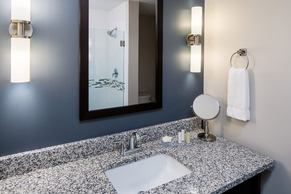 Kent State University Hotel and Conference Center 7/31
