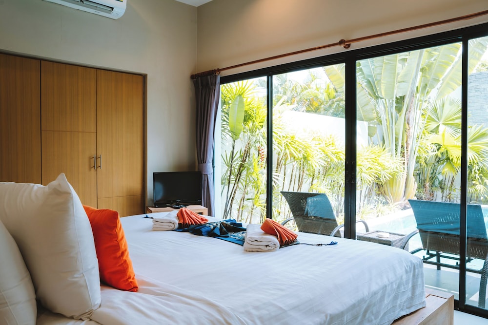 2 BEDROOMS, POOL, SUPERIOR, VILLA