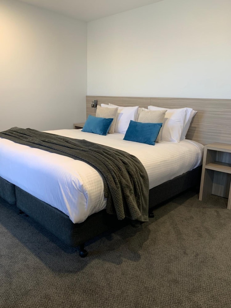 JERVIS BAY MOTEL 24/71