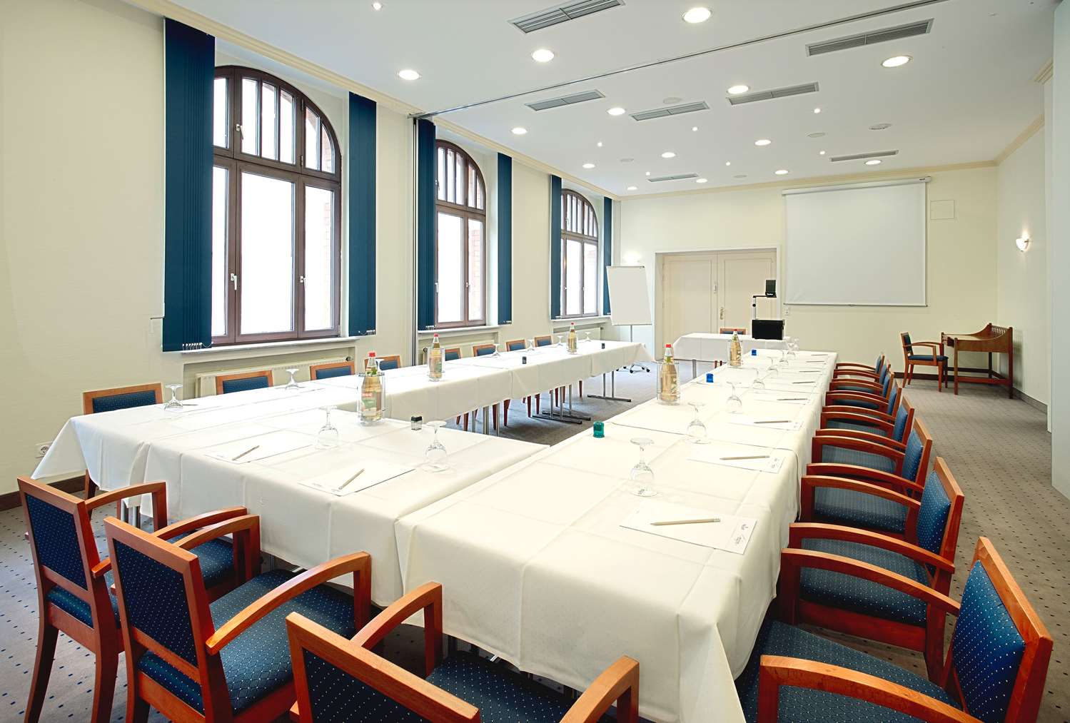 TRYP by Wyndham Kassel City Centre 12/15