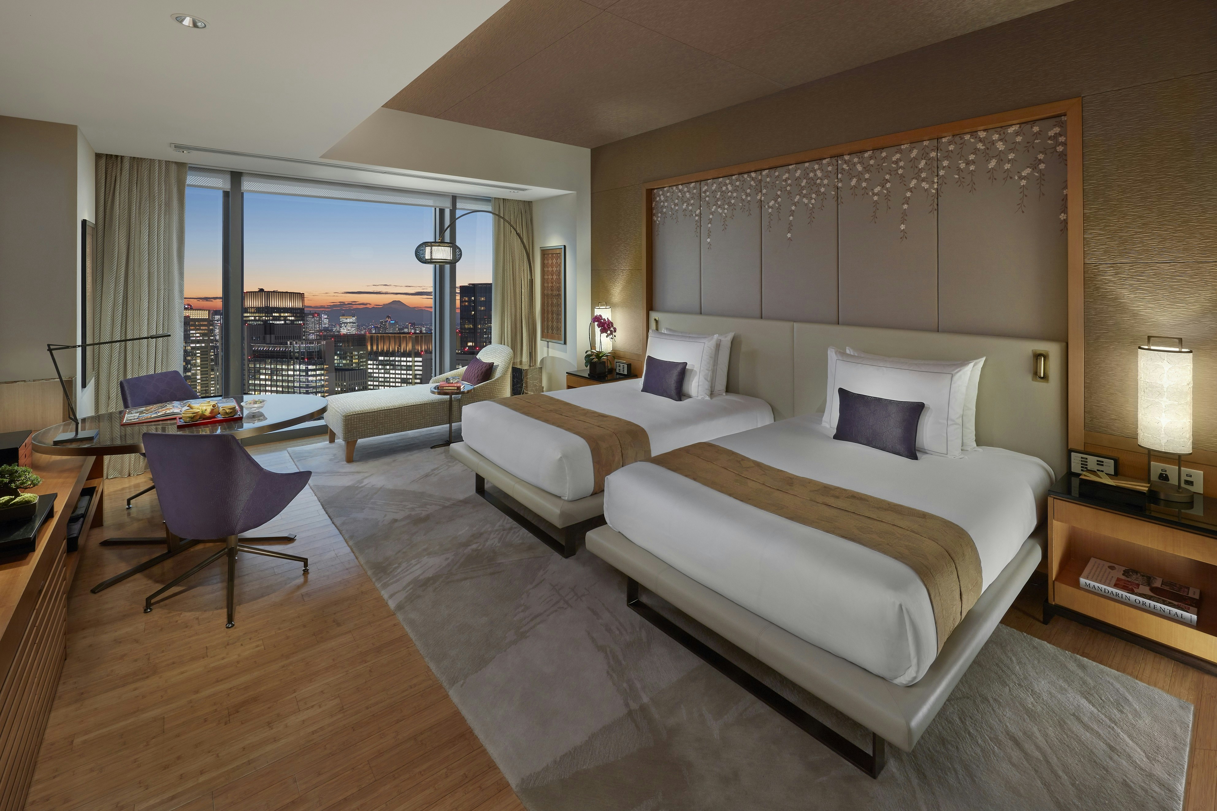 GRAND, MANDARIN, TWIN BEDS