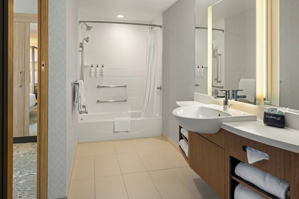 Springhill Suites Kalispell 48/49