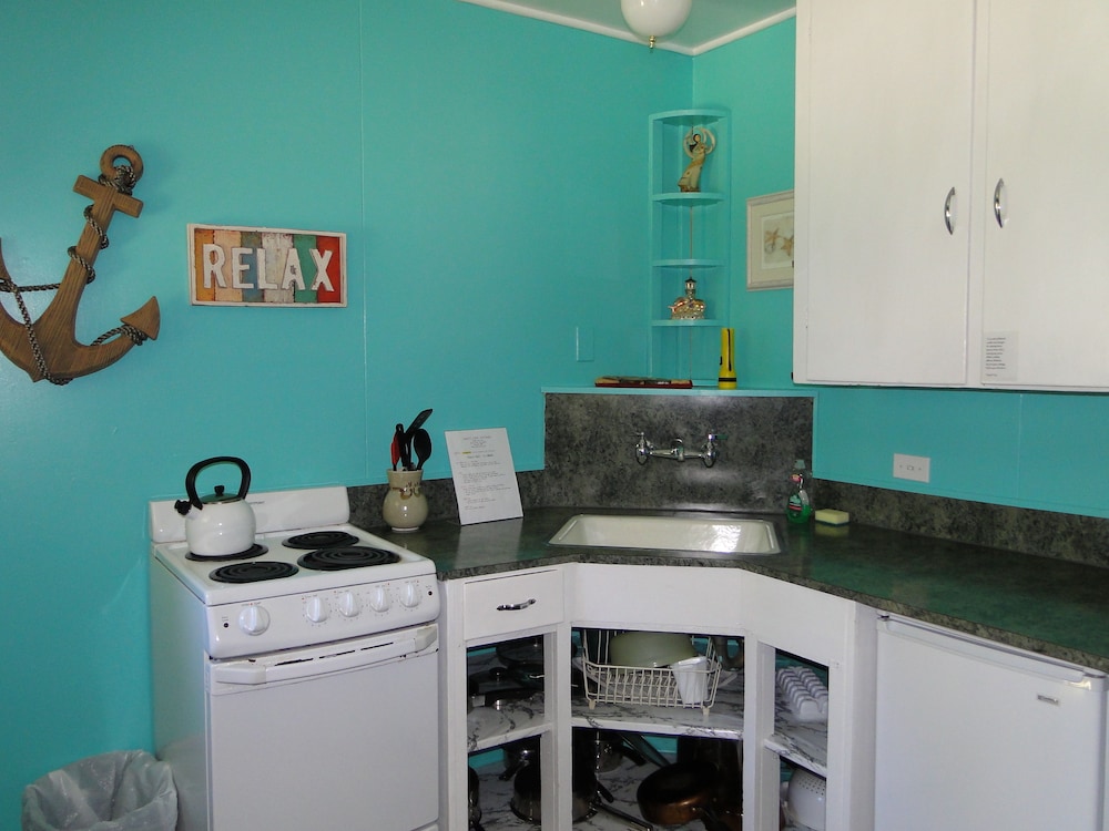 Shakti Cove Cottages 6/58