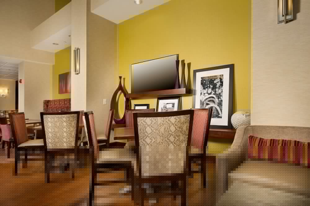 Hampton Inn and Suites San Antonio Airport 35/44
