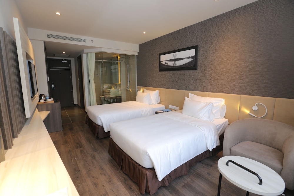 Alana Nha Trang Beach Hotel 23/83