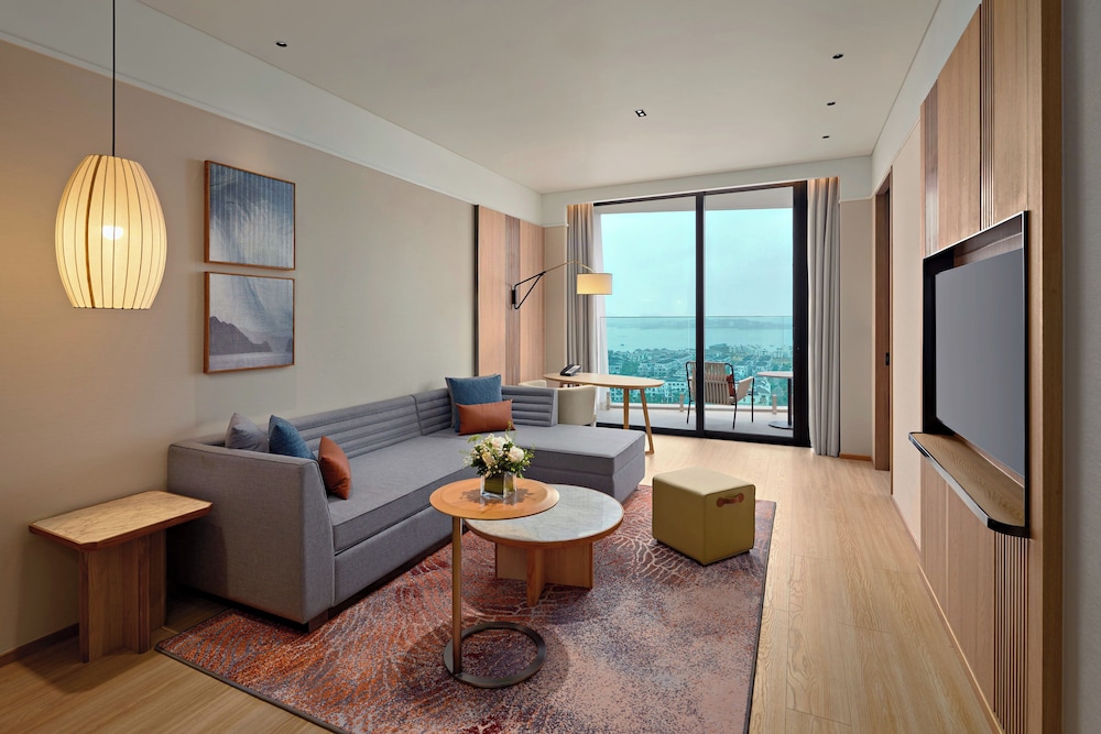 Hyatt Place Ha Long Bay, Bai Chay 31/50