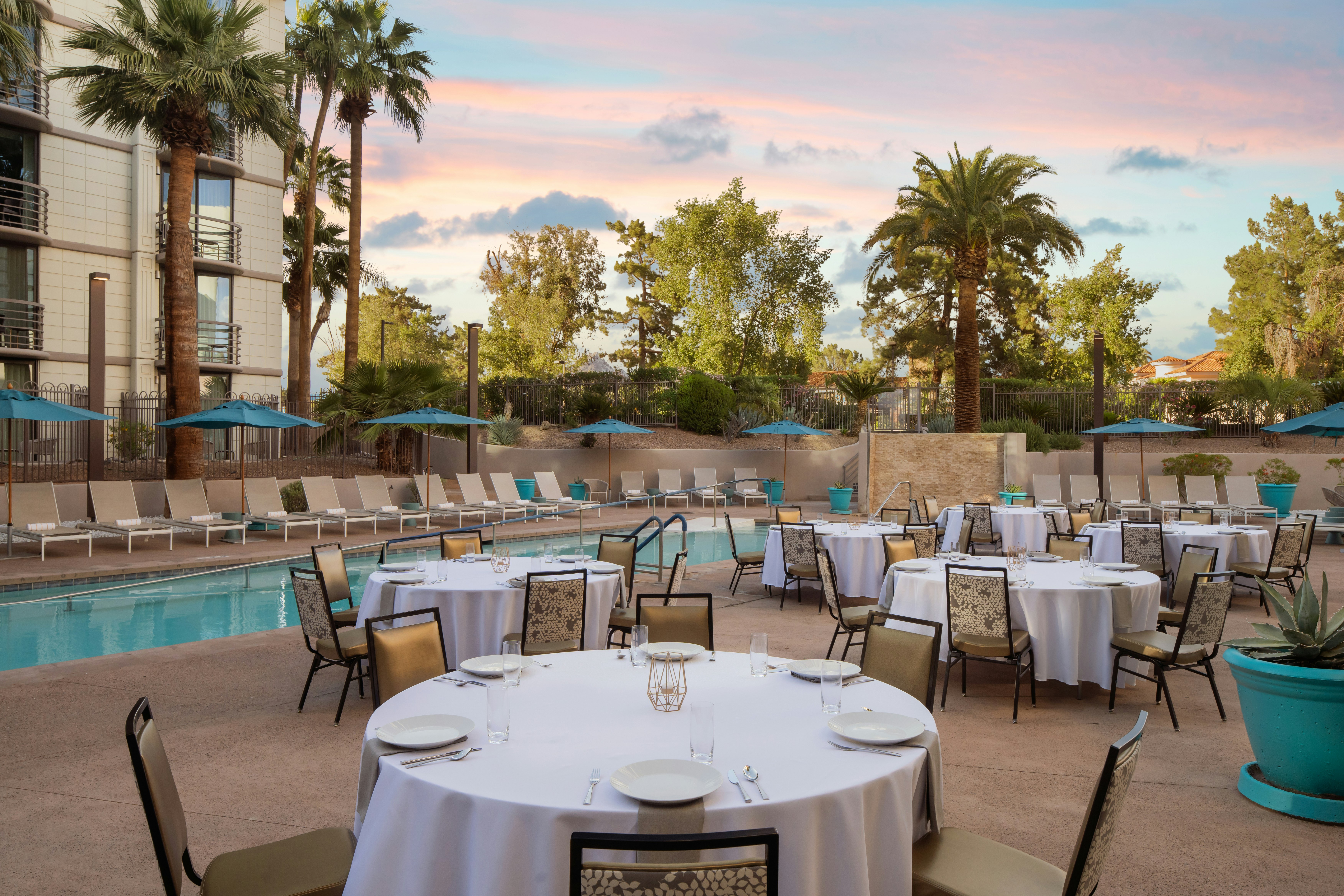Embassy Suites by Hilton Phoenix Biltmore 20/45
