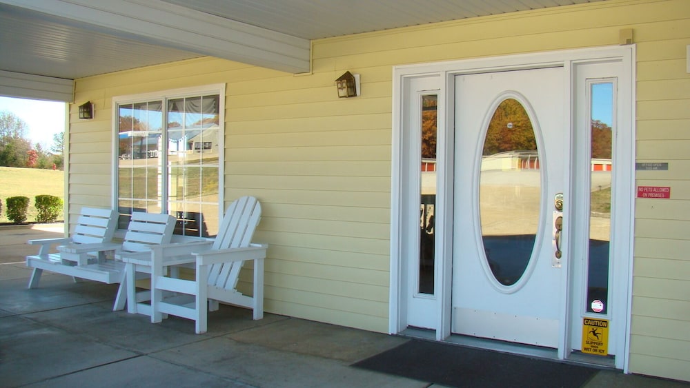Honeysuckle Inn - Mountain View 50/50