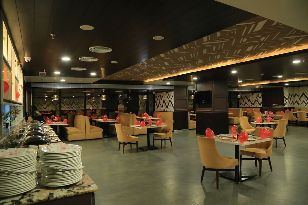 Bravia Hotel 27/30