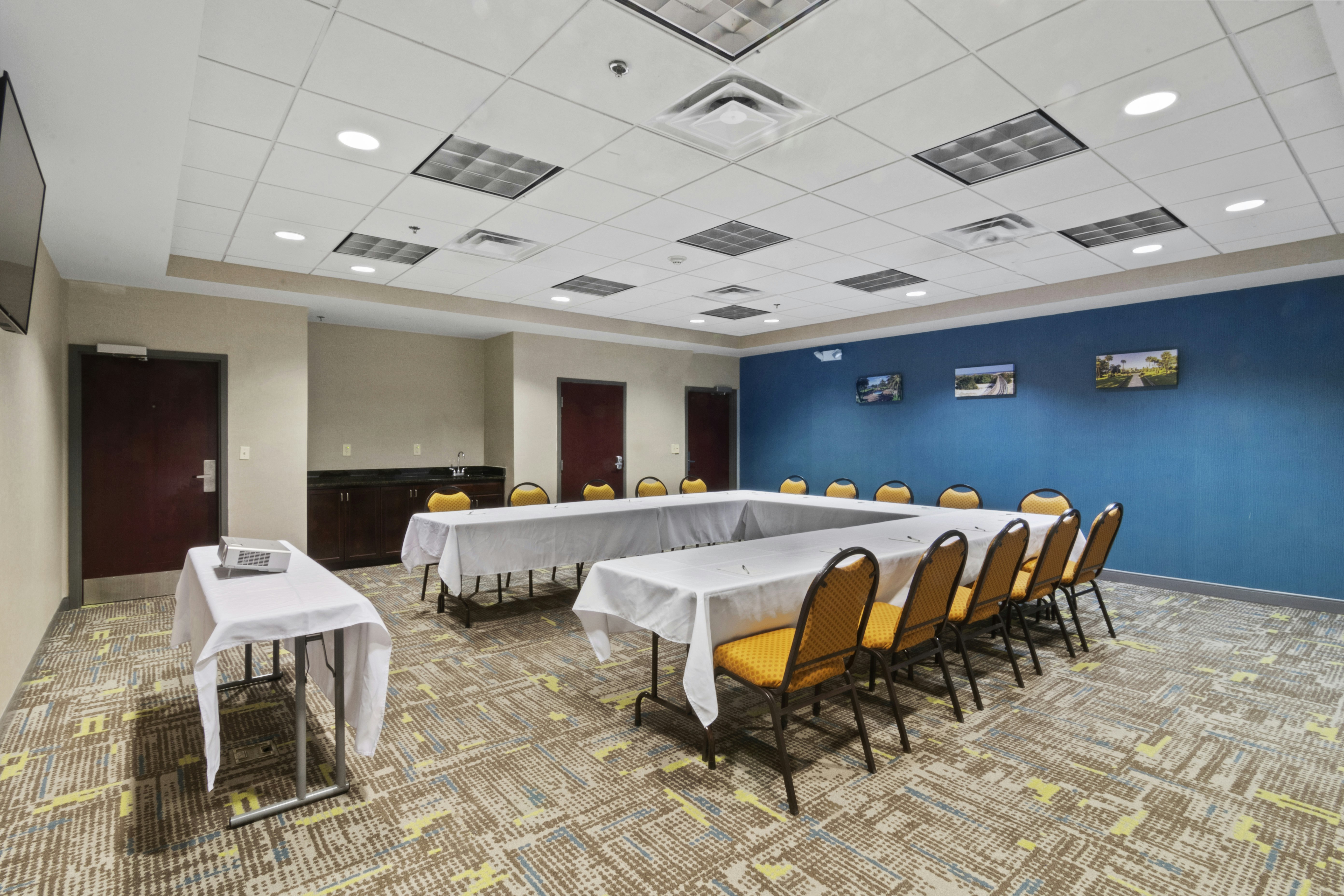 Hampton Inn Kingsland 61/67