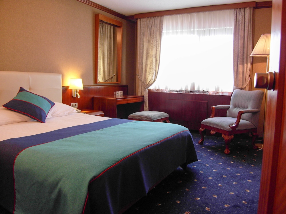 Best Hotel 13/54