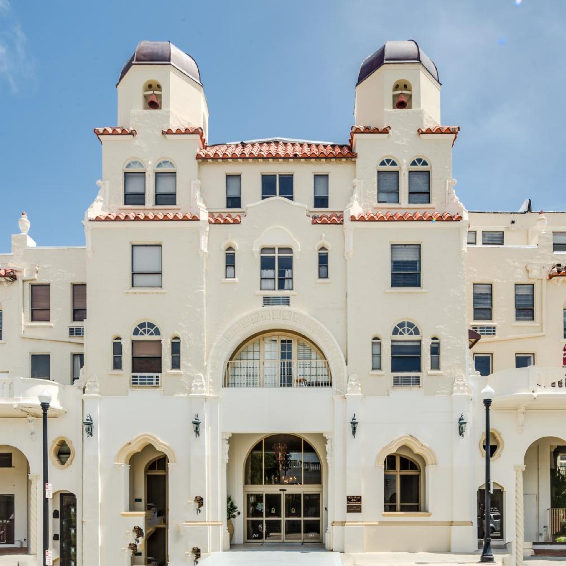 The Palm Beach Hotel 8/51