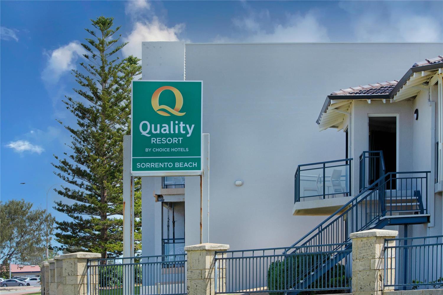Quality Resort Sorrento Beach 9/59
