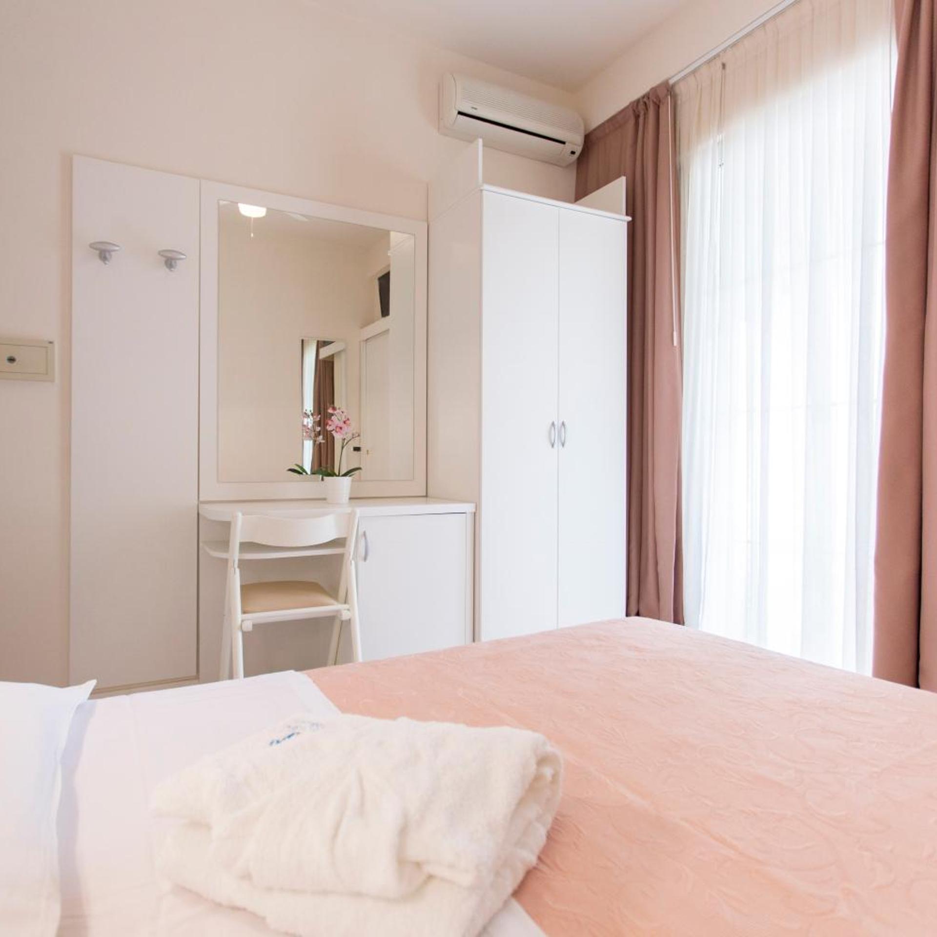 غرفة صغيرة مزدوجة، Boutique & Spa Sirenahotel 2/10