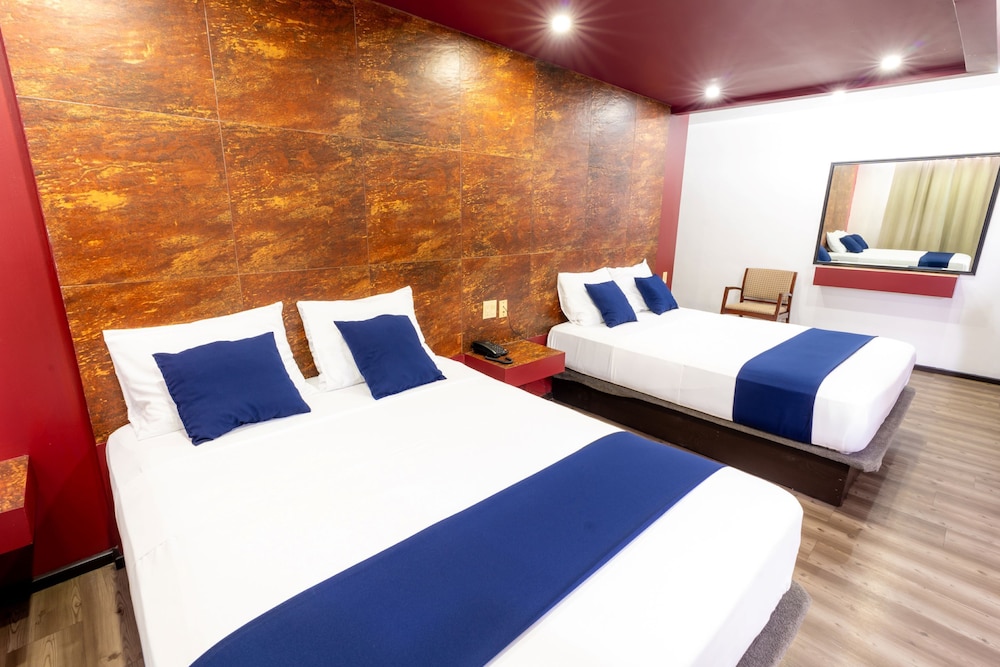 CAPITAL O Hotel Rose, Ensenada 17/48
