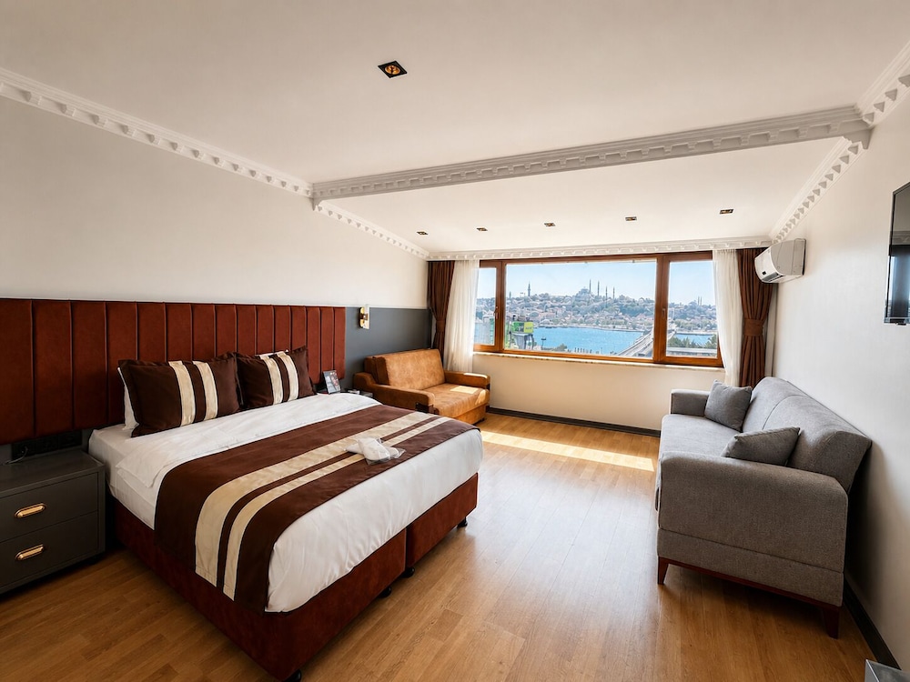 The Peraport Hotel 10/48