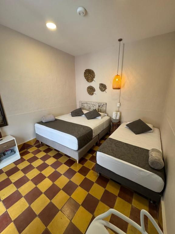 Colonial, Triple, Private Bathroom