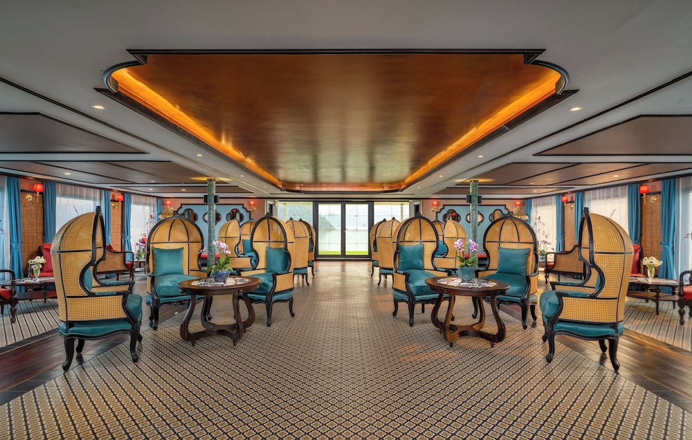 Indochine Cruise Lan Ha Bay 23/50