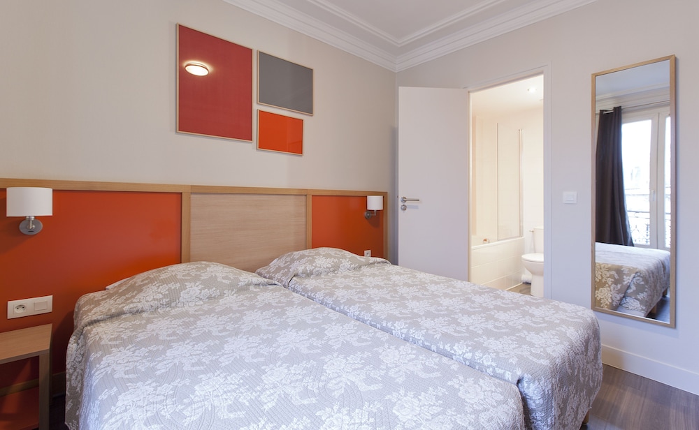 Est Hotel 3/52