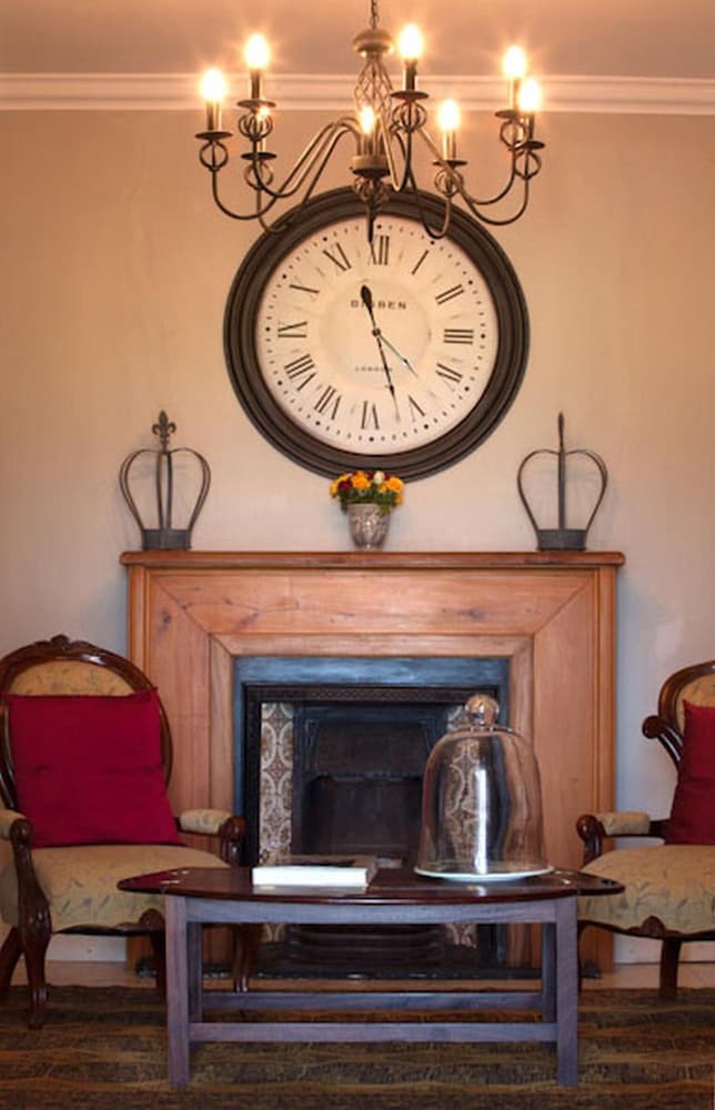 Under Oaks Guest House 5/50