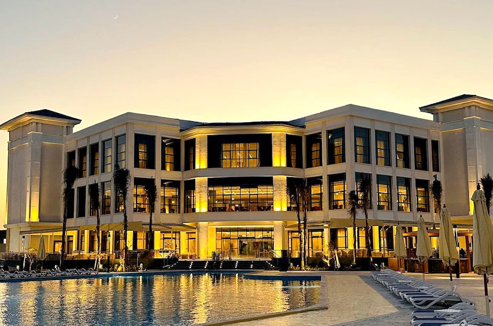 Azur One Eleven – New Alamein in NORTH COAST