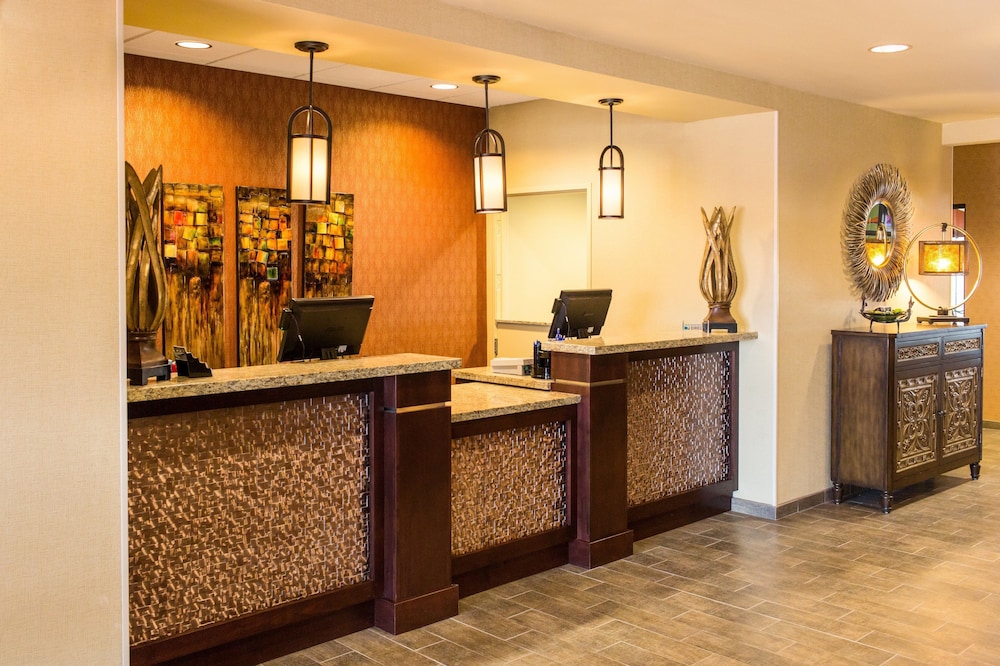 Little Missouri Inn and Suites New Town 5/32