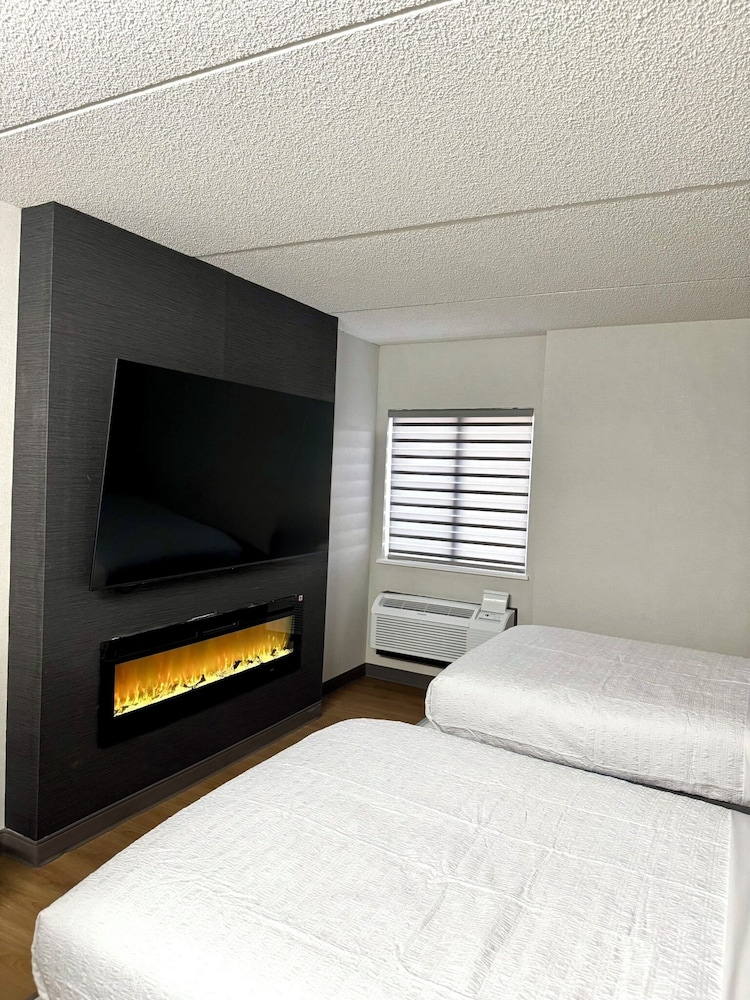 Econo Lodge Wexford 11/16