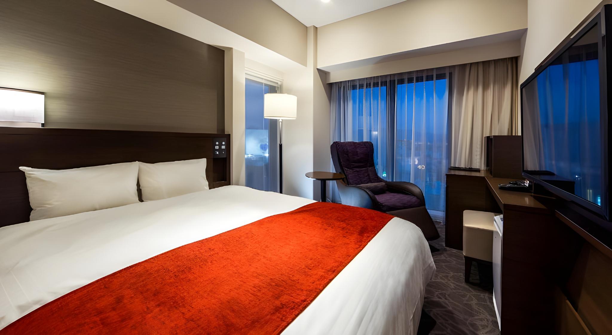 Deluxe, King Bed