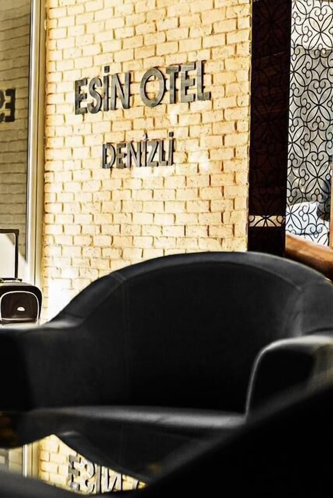 Esin Hotel 26/50